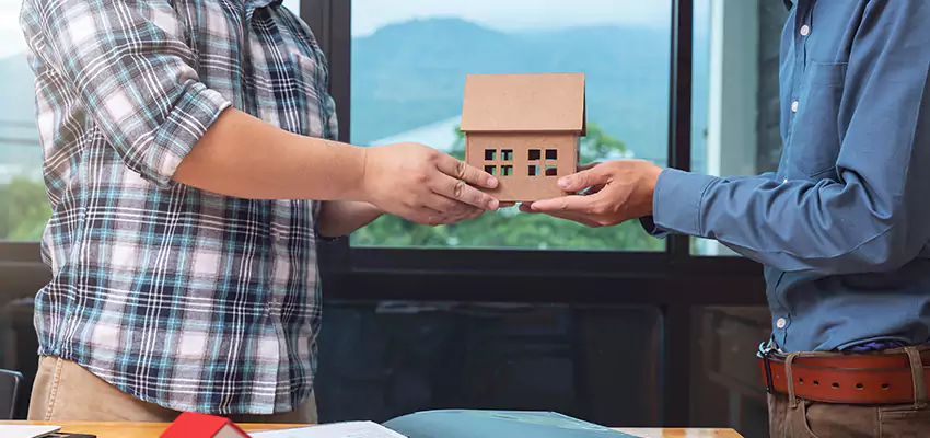 How We Determine Your Sell House with Reverse Mortgage Offer in Deer Park, NY?